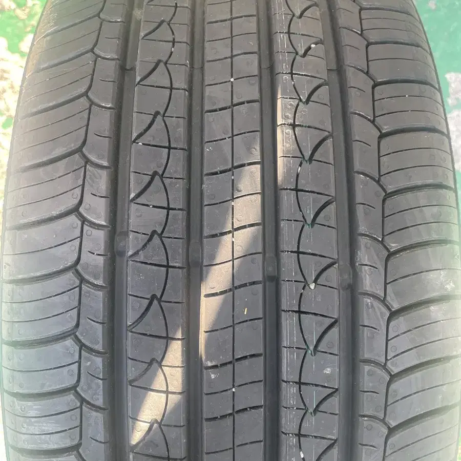 넥센 타이어 225/40R18 2개