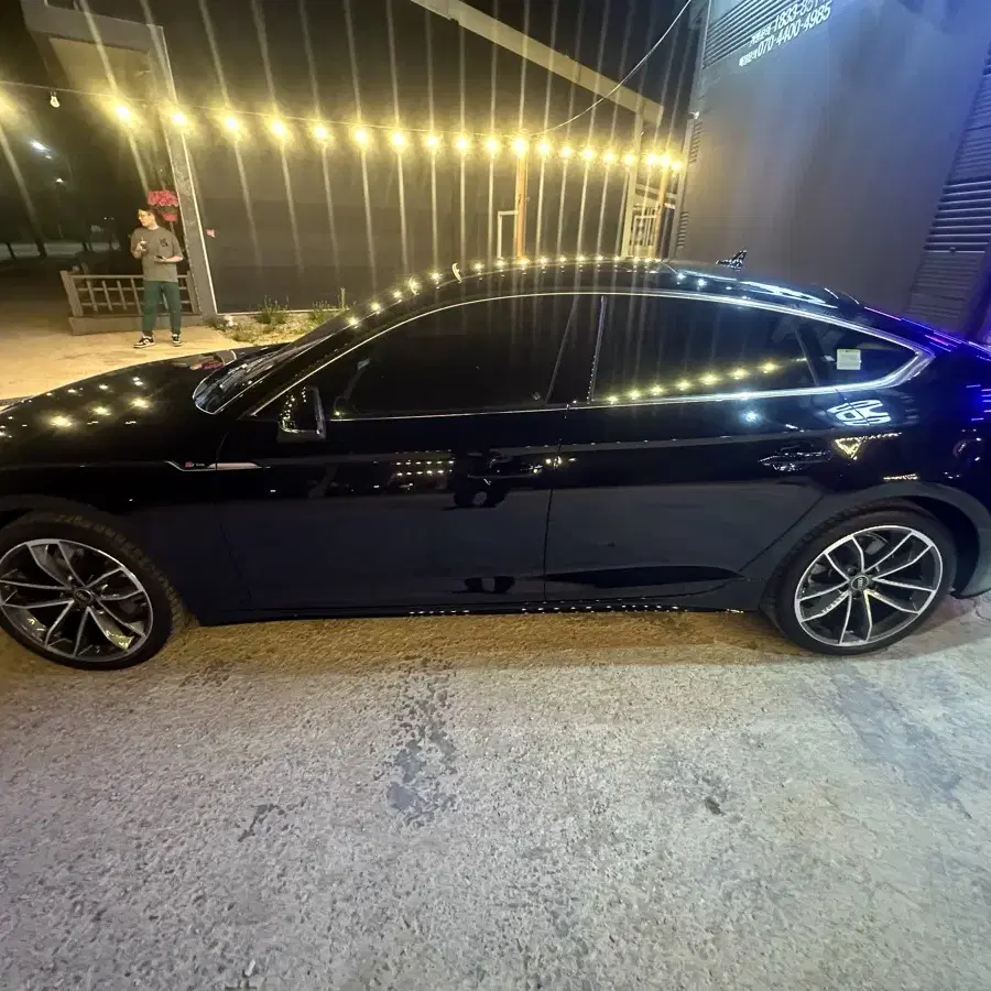 Audi A5 40tfsi 콰트로 프리미엄 스포츠백