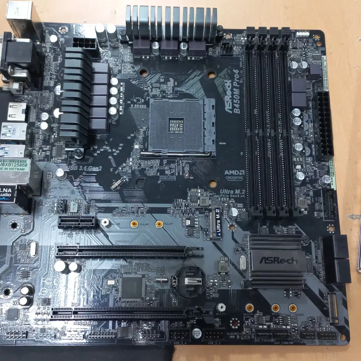 asrock b450m pro4 메인보드 팝니다.