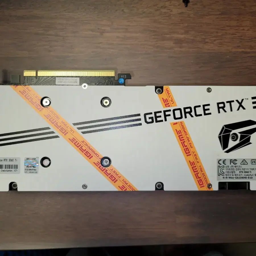 그래픽카드 판매 칼라풀 3060ti 울트라 8GB 화이트