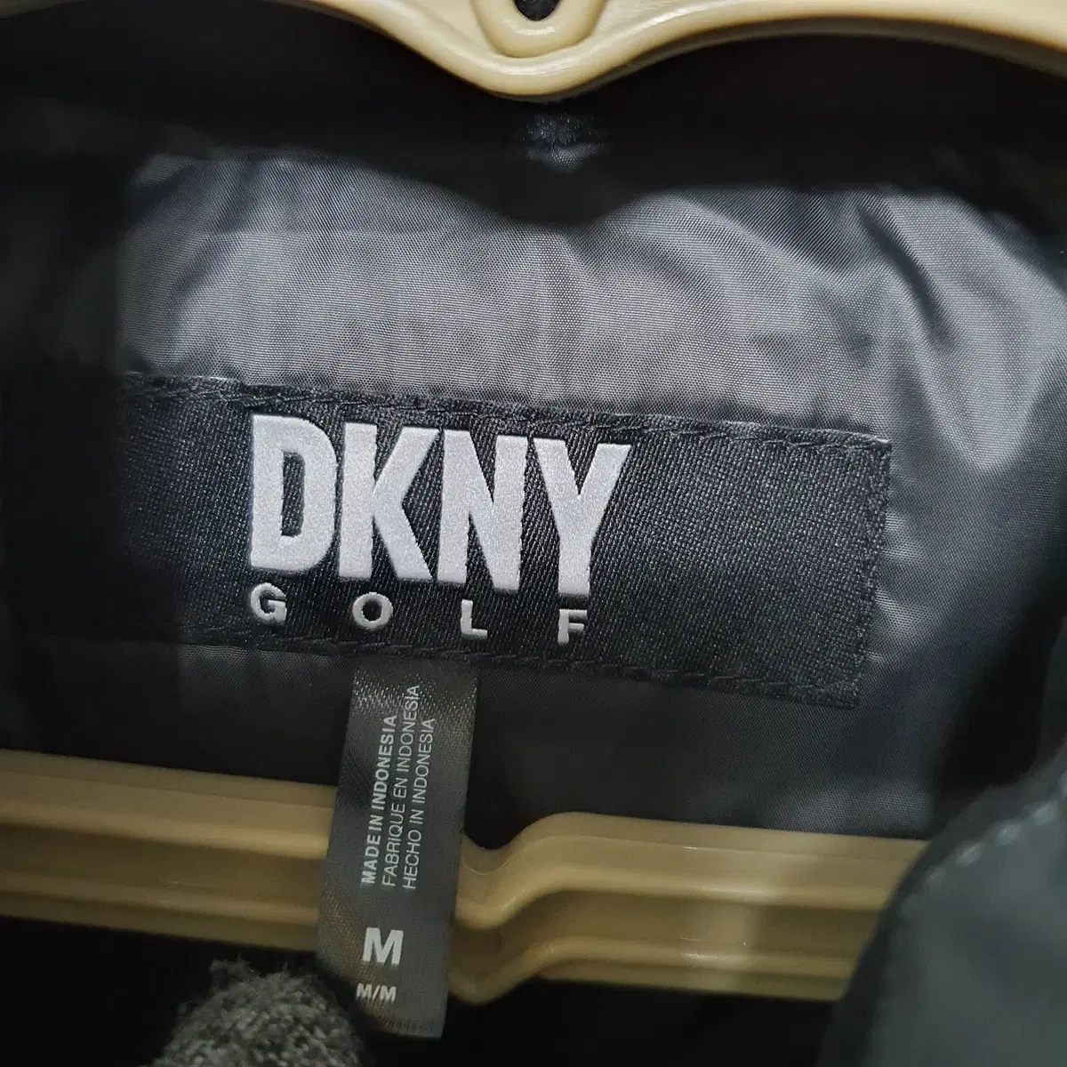 N-82 DKNY 남성 골프 구스 패딩 M 22년식