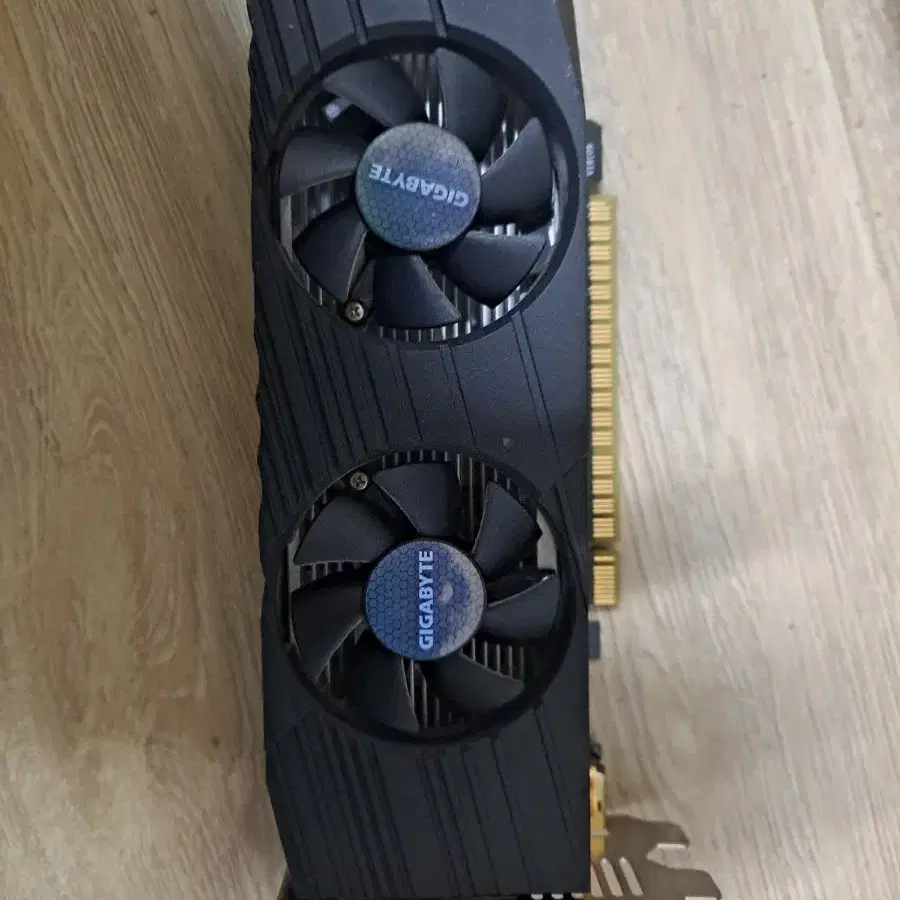 기가바이트 gtx1650 4g 팝니다