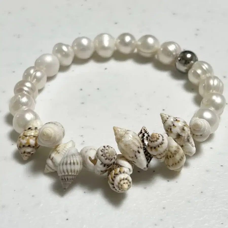 pearl * shell bracelet