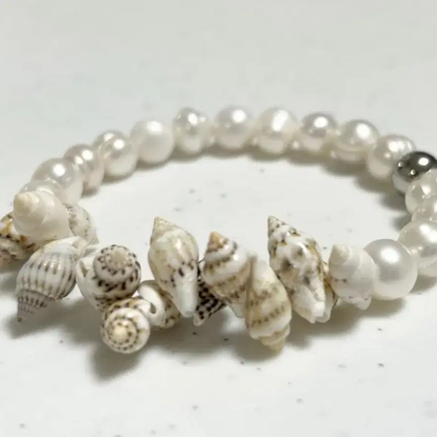 pearl * shell bracelet