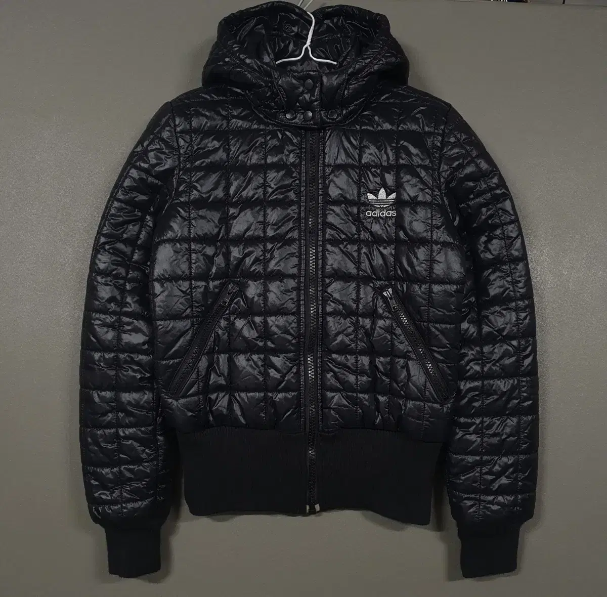 90 (S) Adidas Rare Firebird Quilted Short Padded Jumper Black