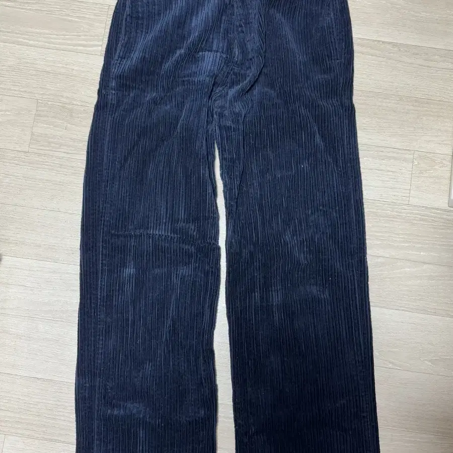 Urbanic30 Child Corduroy Pants M