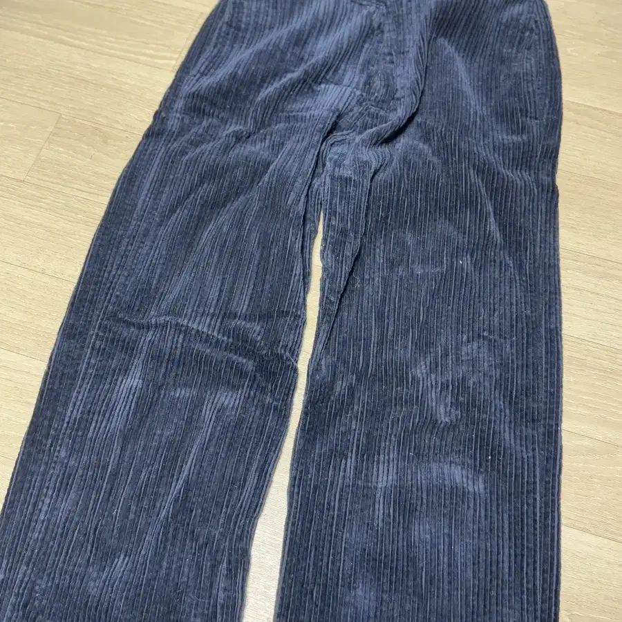 Urbanic30 Child Corduroy Pants M