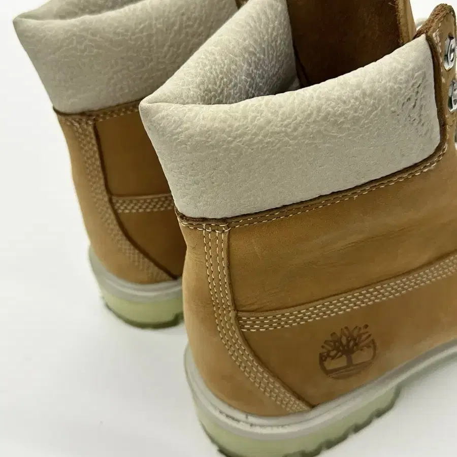 Timberland 팀버랜드 6인치 워커 부츠