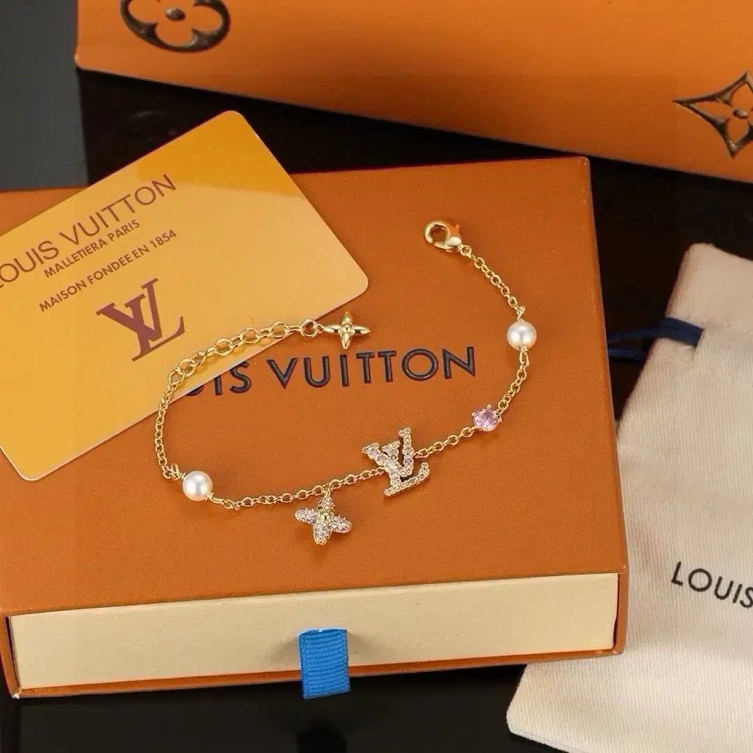 루이비통 Louis Vuitton 팔찌