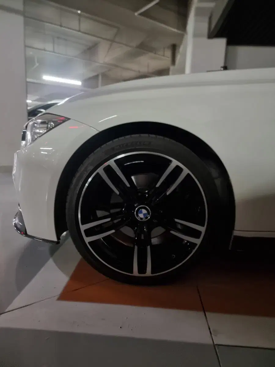 BMW F30 3시리즈 순정브레이크 한대분 팝니다(오늘만 15)