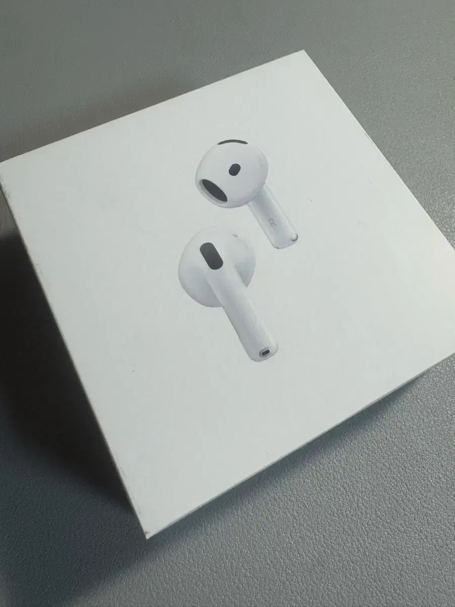 Apple AirPods 4 Noise Canceling (NoCan) unsealed