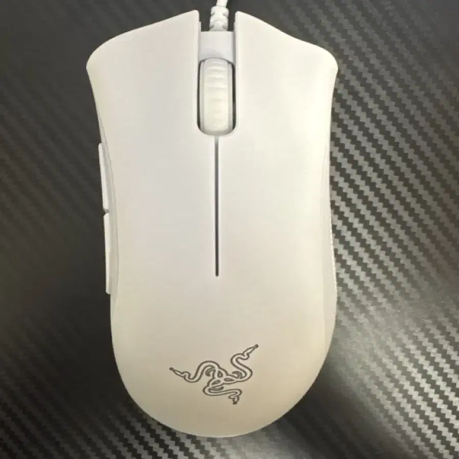 레이저 deathadder essential