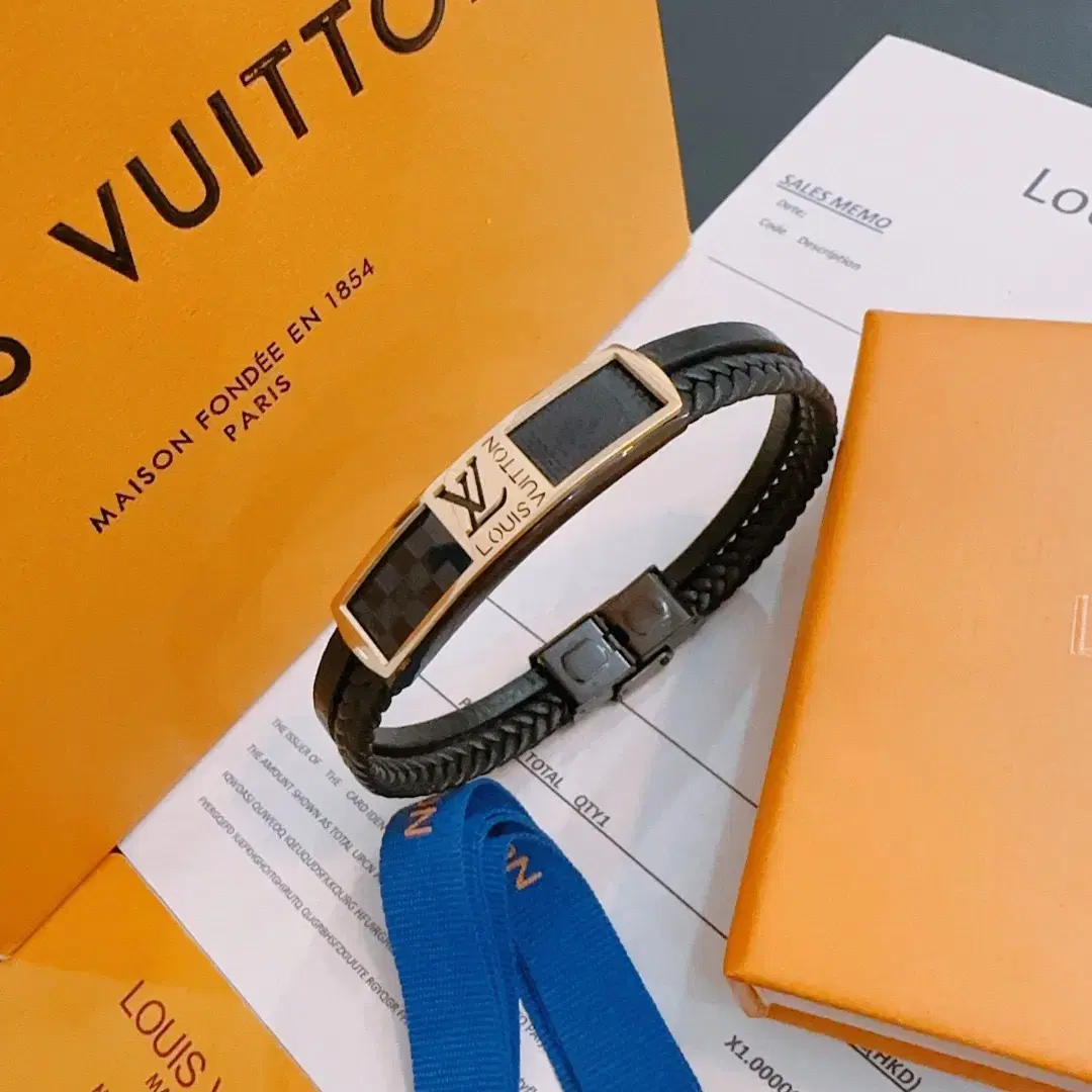 루이비통 Louis Vuitton 팔찌