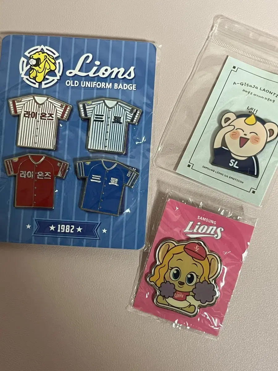 Samsung Lions badge