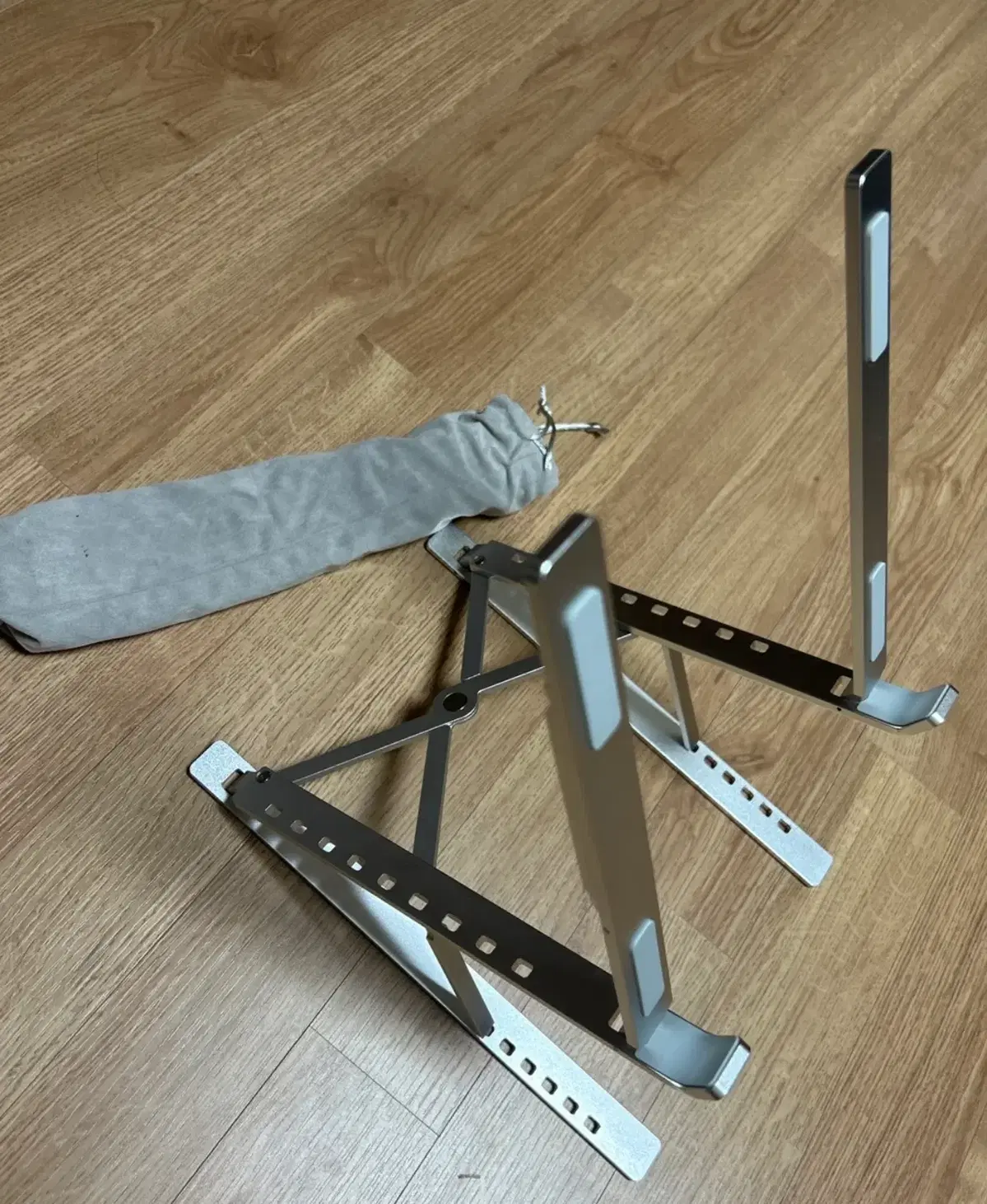 Osoni Laptop Stand