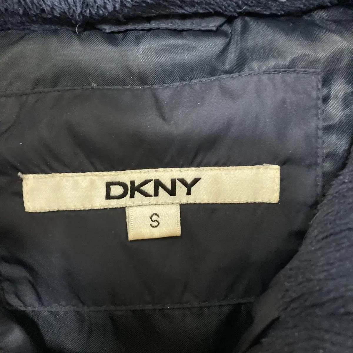 DKNY 뉴욕 여성 포켓 프리미엄 다운 롱패딩