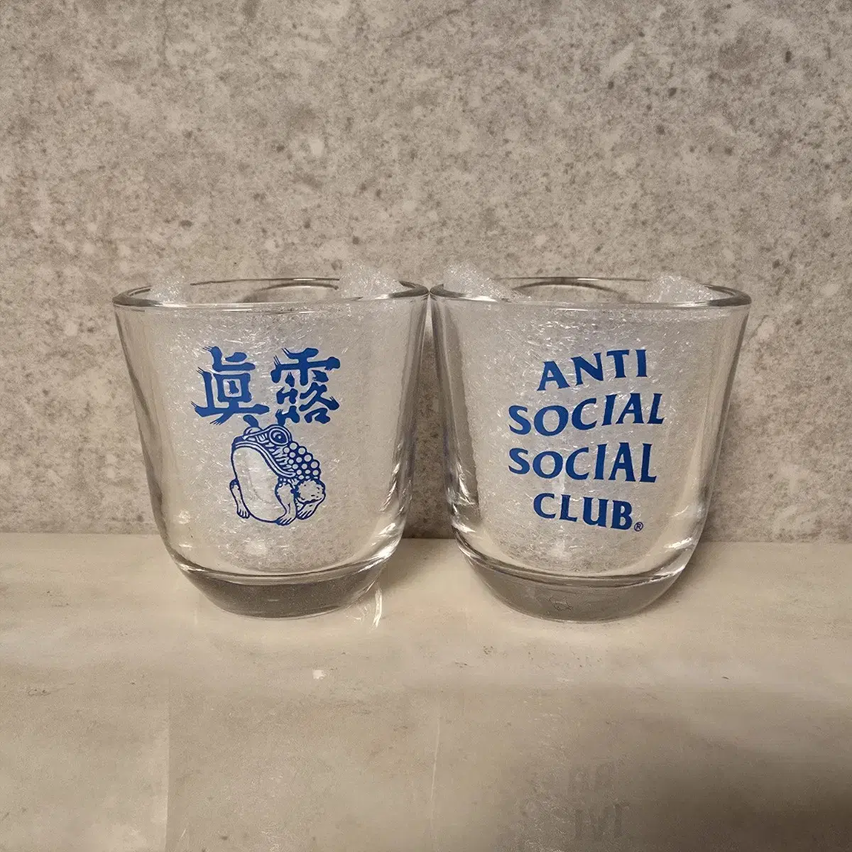 진로 ANTI SOCIAL CLUB 소주잔