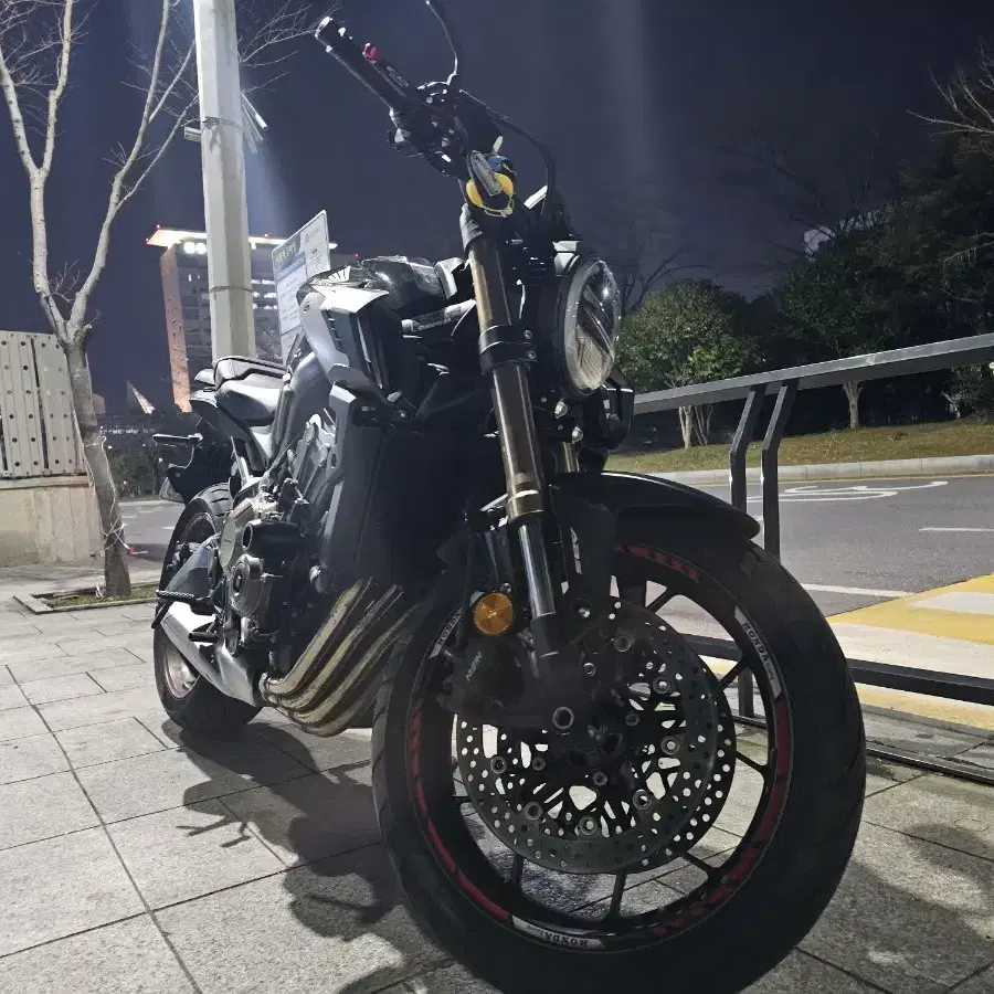 cb650r 16000km 800만원