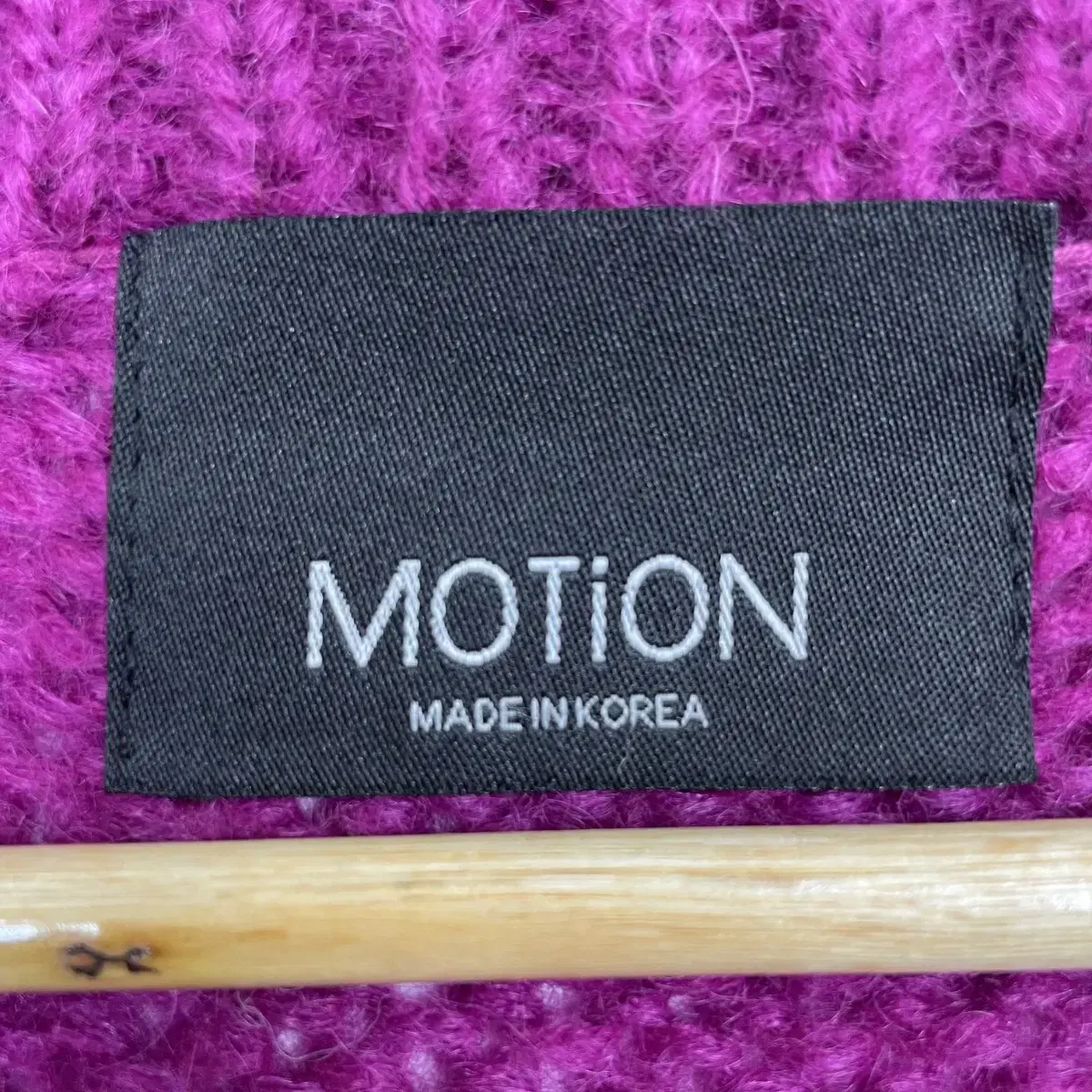 MOTiON 니트