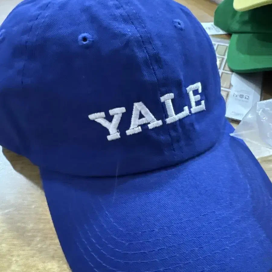 YALE 자수로고 볼캡 (새상품)