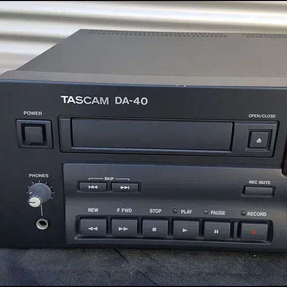 [TASCAM] 타스캠 DA-40 중고 DAT 레코더