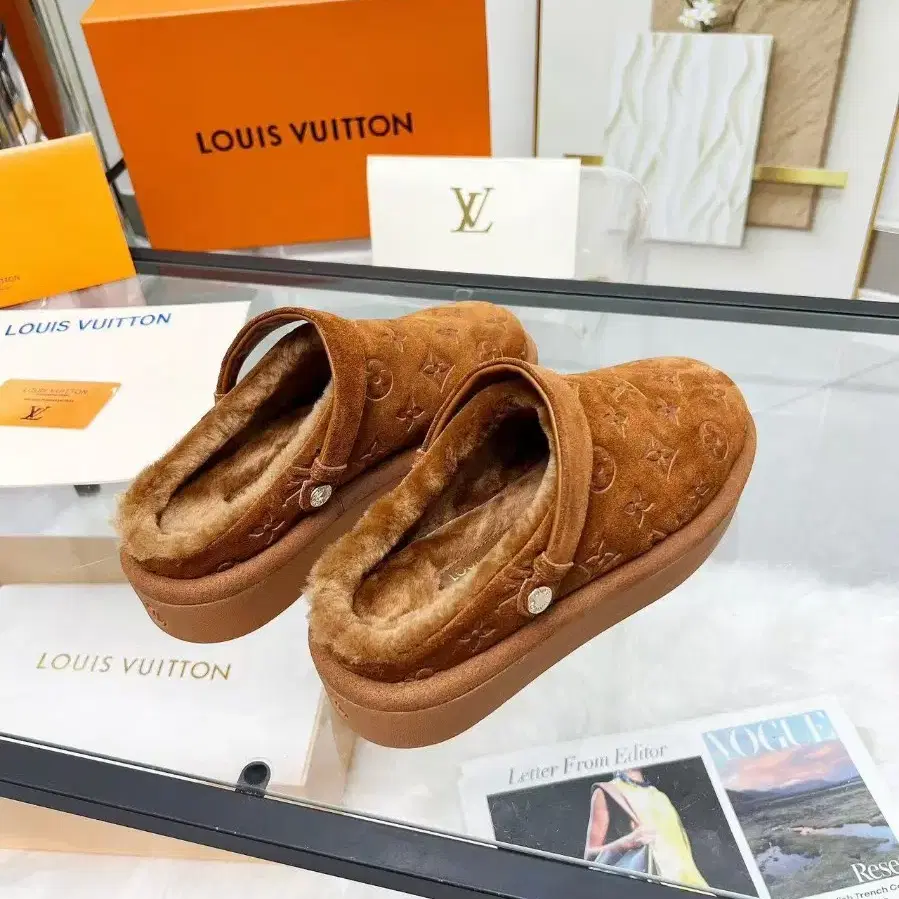 LOUIS VUITTON루이비통 겨울 퍼 슬리퍼 size35-41