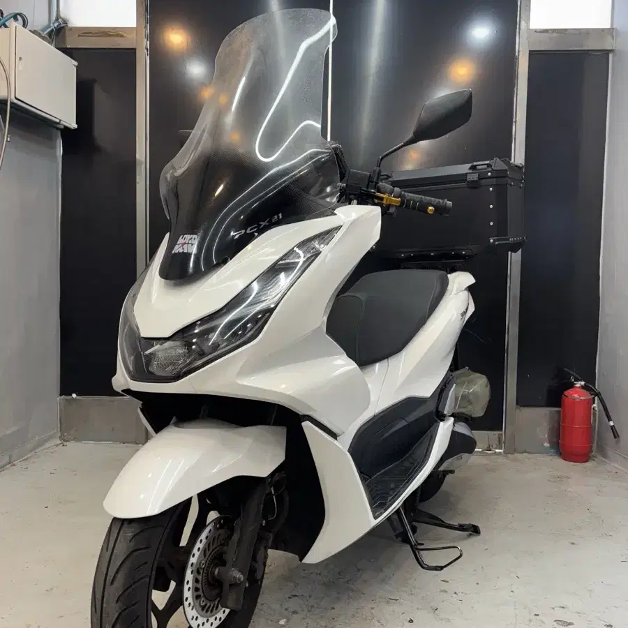 22년식 Pcx125 abs 1만키로 무꿍 무슬립 깔끔한차량