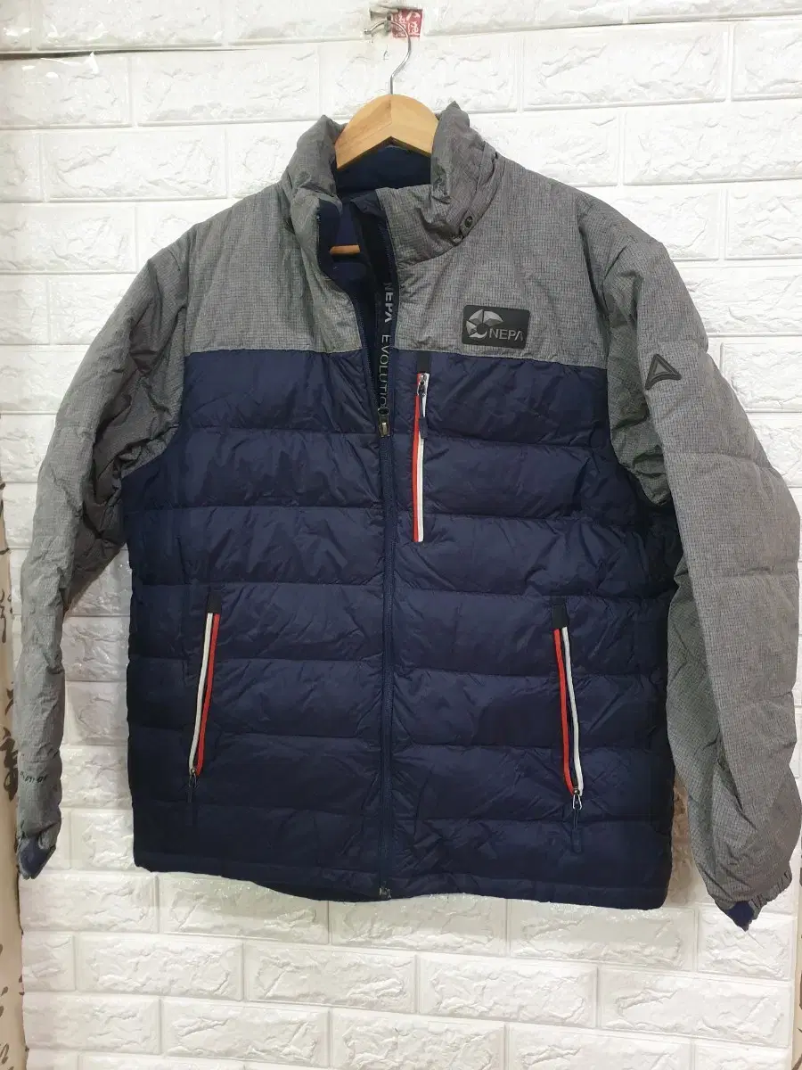 100% Nepa goose down padded jumper