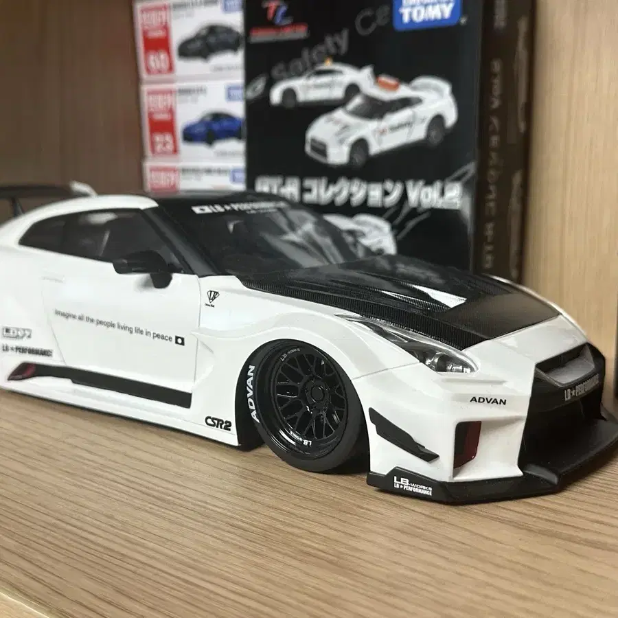 탑스피드 LBWK GTR R35 1:18 다이캐스트