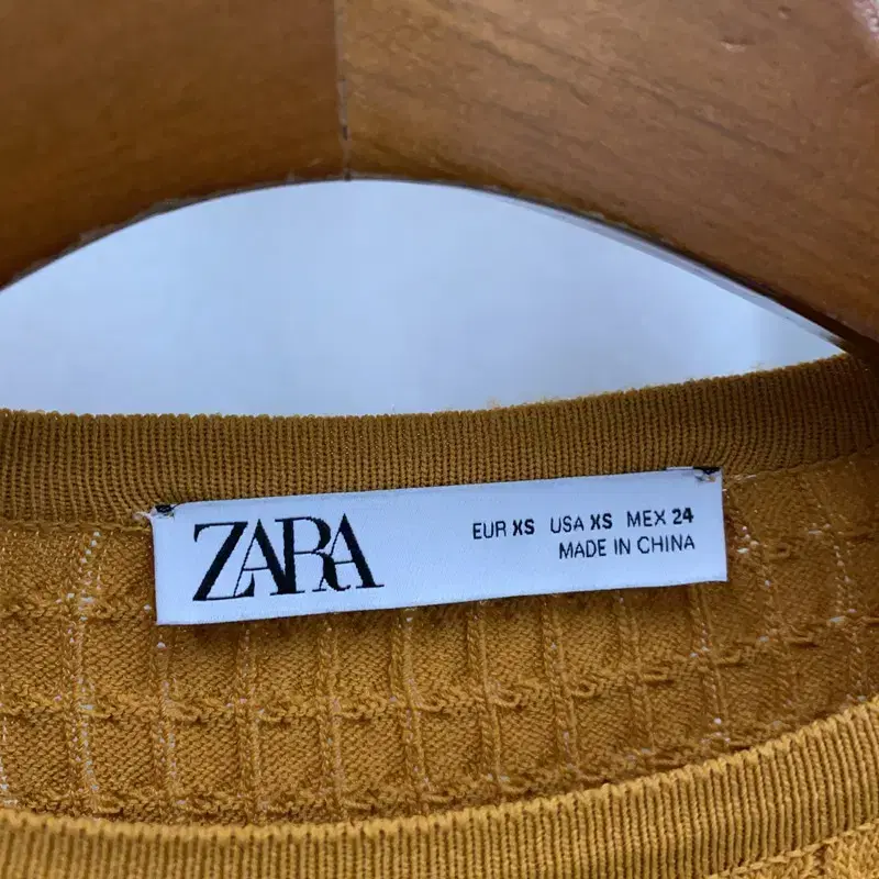 자라 ZARA 비스코스 꽈배기 니트 85 A07271