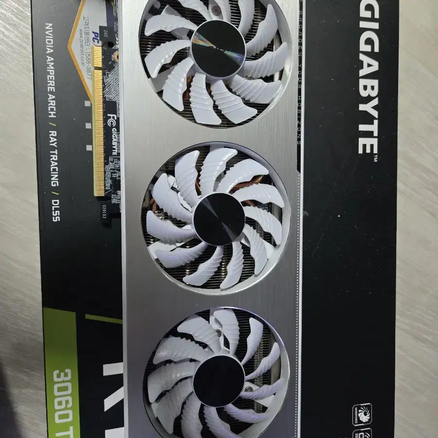 기가바이트 지포스RTX3060ti 비전 화이트