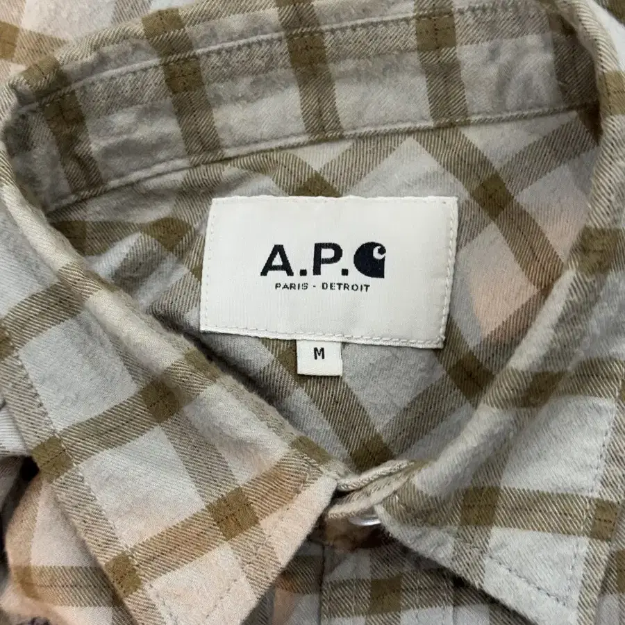 칼하트 x APC 체크셔츠