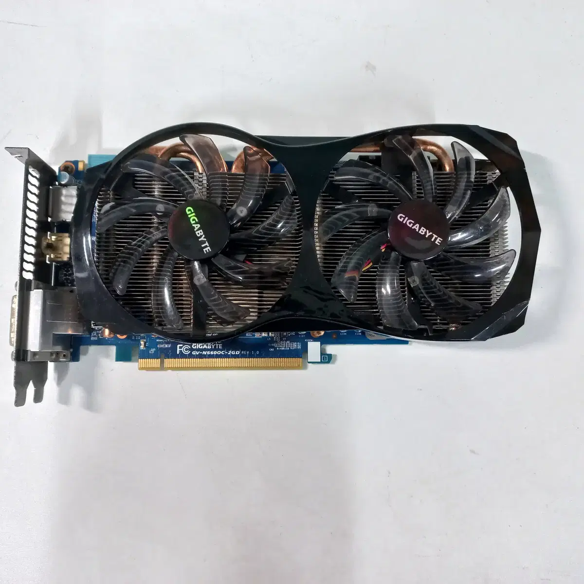 GIGABYTE 지포스 GTX660 D5 2GB WINDFORCE 2X