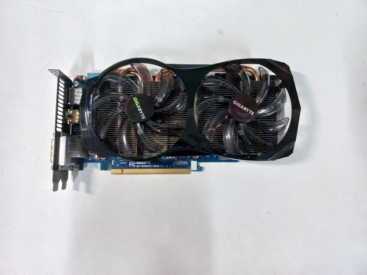 GIGABYTE 지포스 GTX660 D5 2GB WINDFORCE 2X