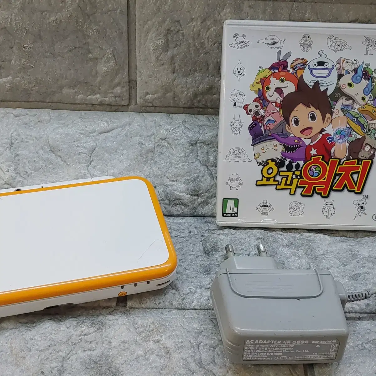 [중고] 뉴 닌텐도 2DS XL 본체 화이트-오렌지 국내정발