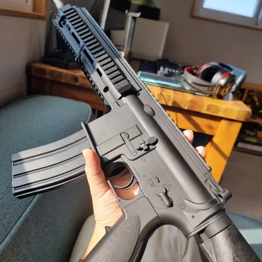 아카데미 HK416 R.I.S 도색작 판매합니다.