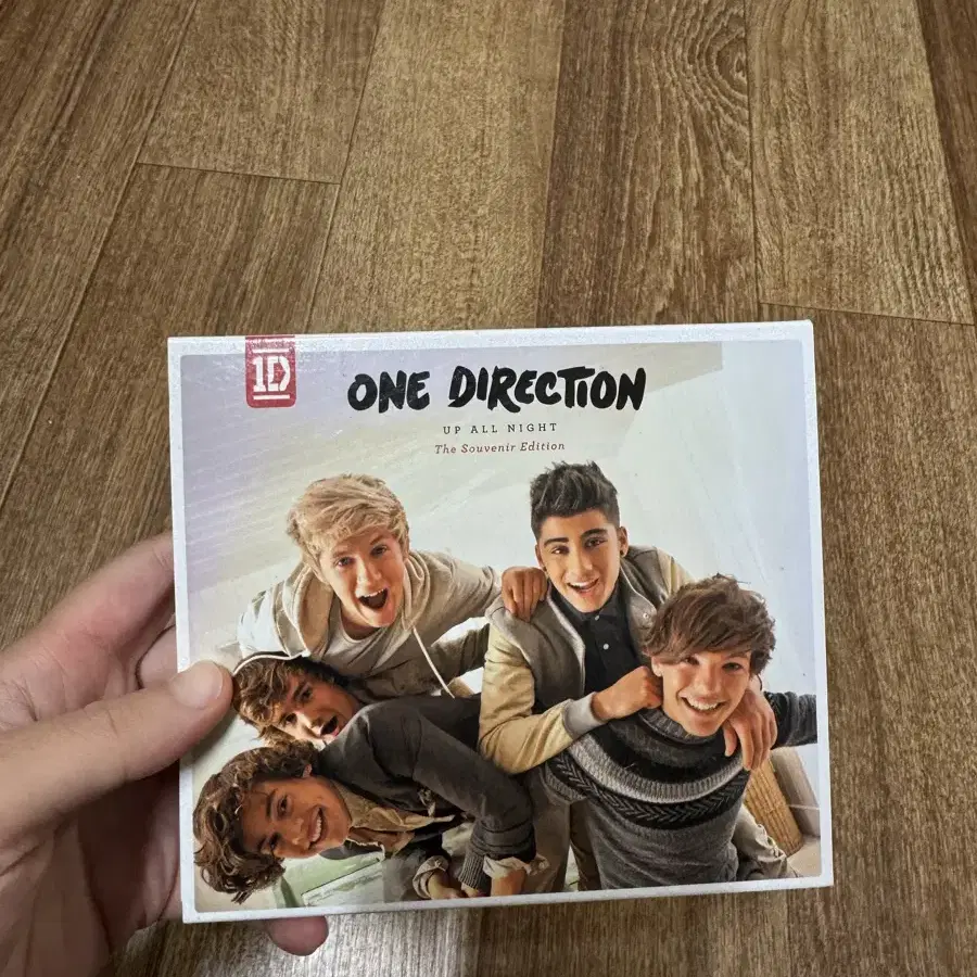 원디렉션 up all night souvenir edition