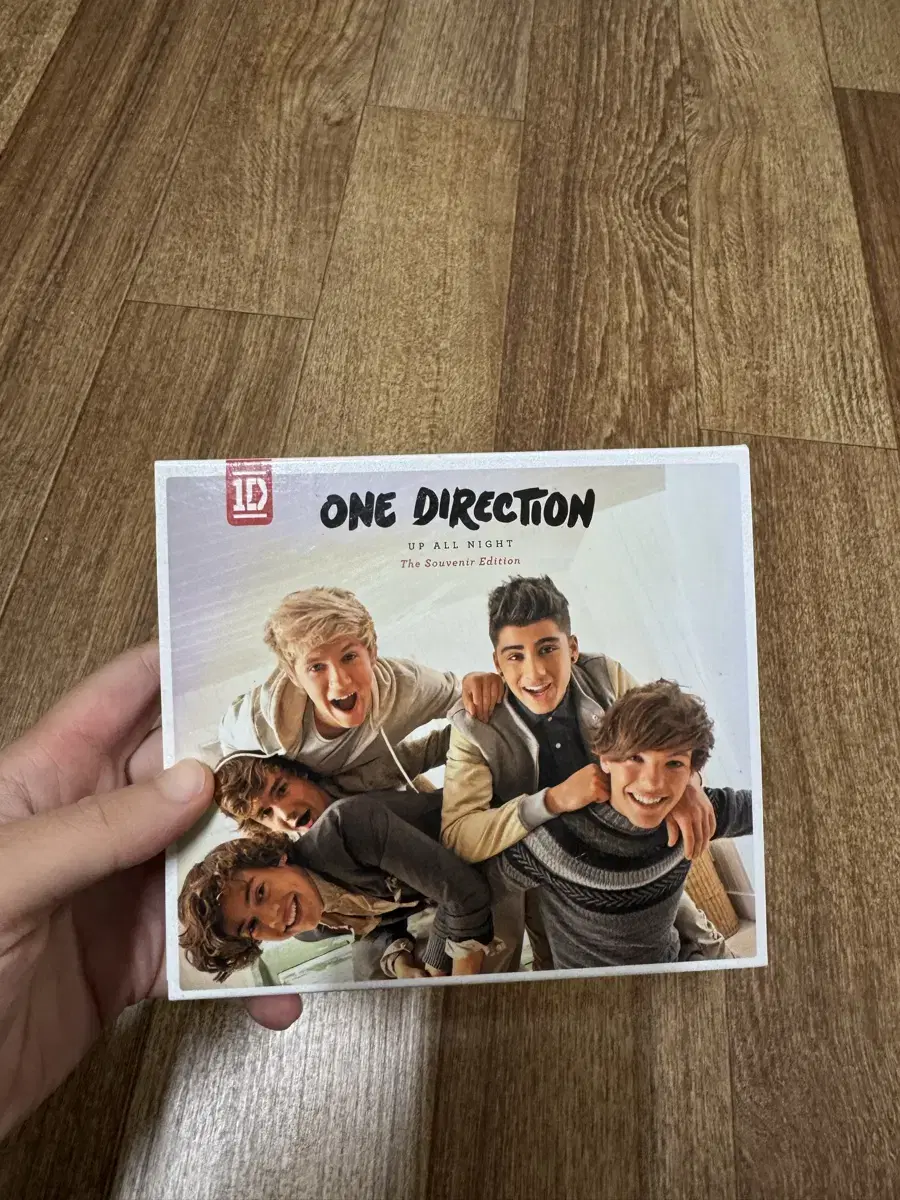 원디렉션 up all night souvenir edition