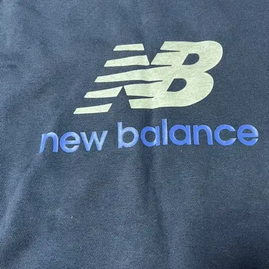 New balance 100사이즈 네이비 맨투맨 1만4천원