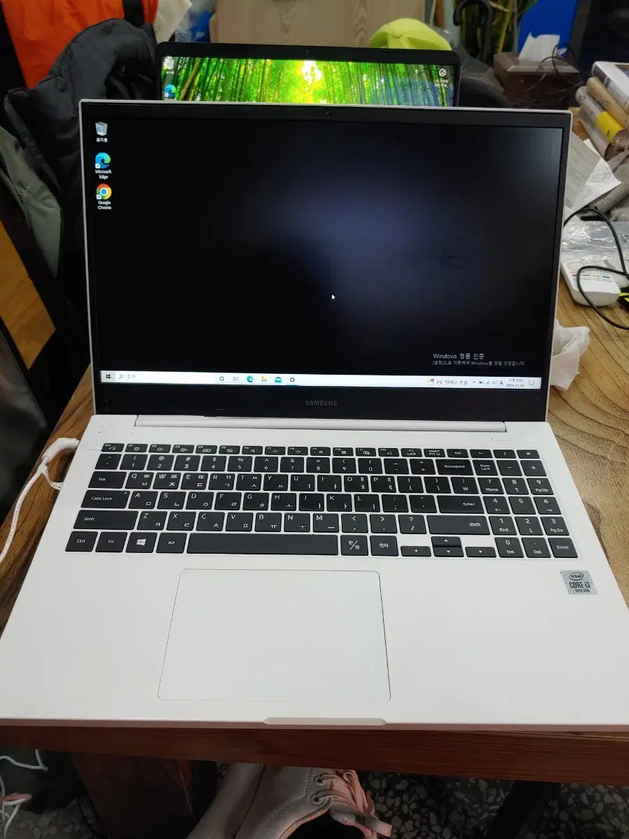 Samsung Notebook Plus (NT550XCR) i3. 10th Gen