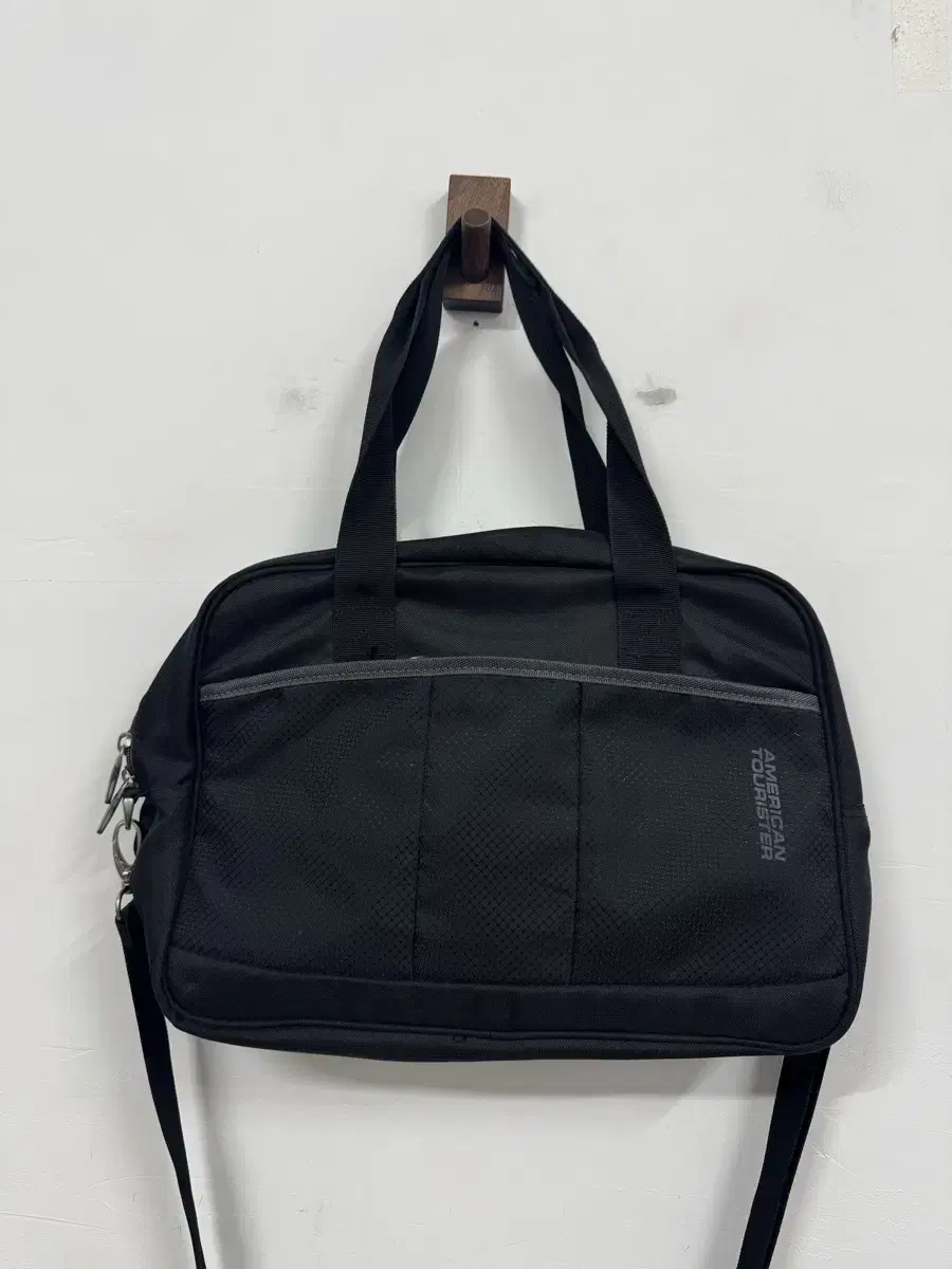 American Tourister Crossbody Bag