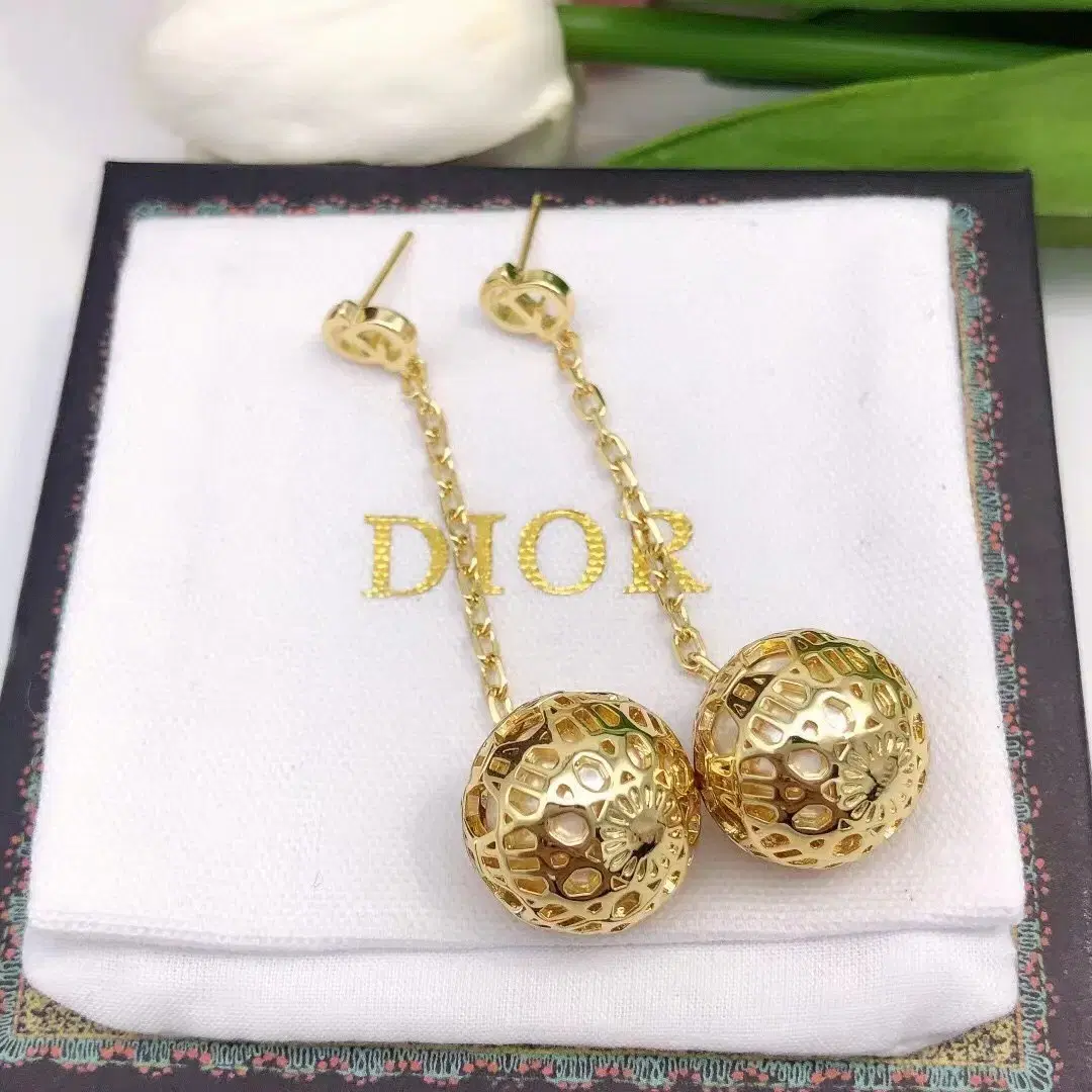 DIOR 디오르 귀걸이