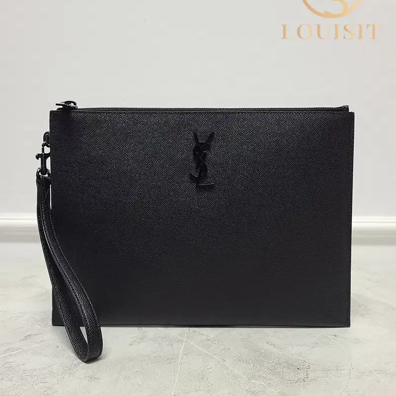 생로랑 블랙 YSL 모노그램 레더 스트랩 클러치백