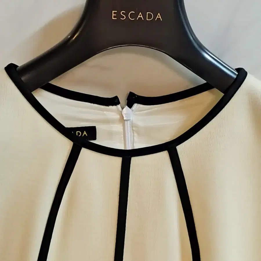 거의새옷(38)명품 ESCADA 에스카다드레스,울 원피스,여성 예복정장