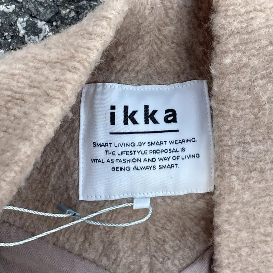 ikka 알파카 부클 코트