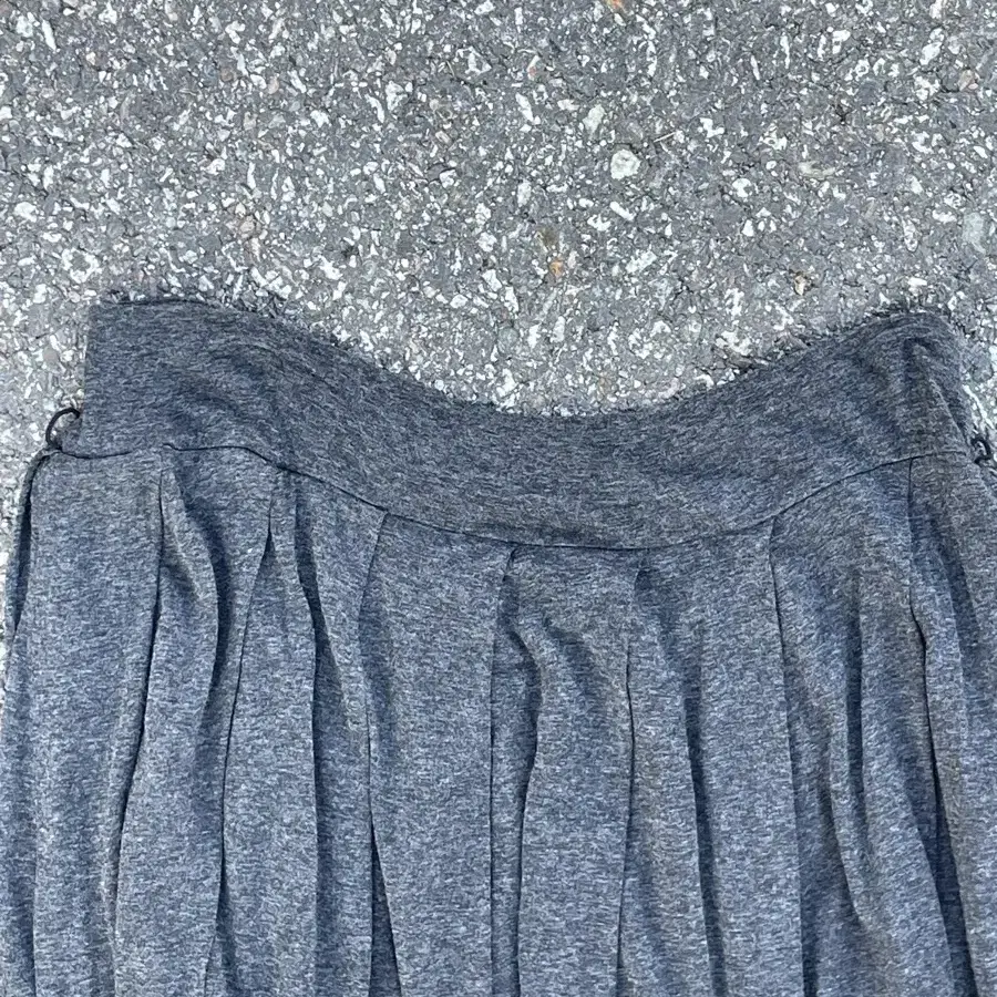 KOOKAI Gray Skirt