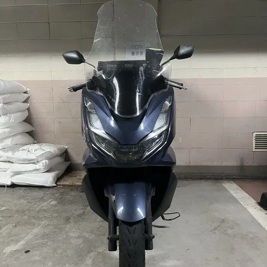 Pcx 125 23년식 팝니다