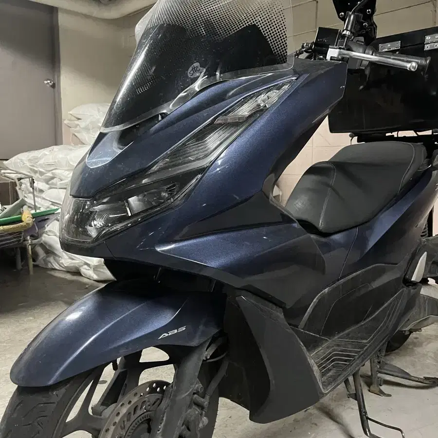 Pcx 125 23년식 팝니다