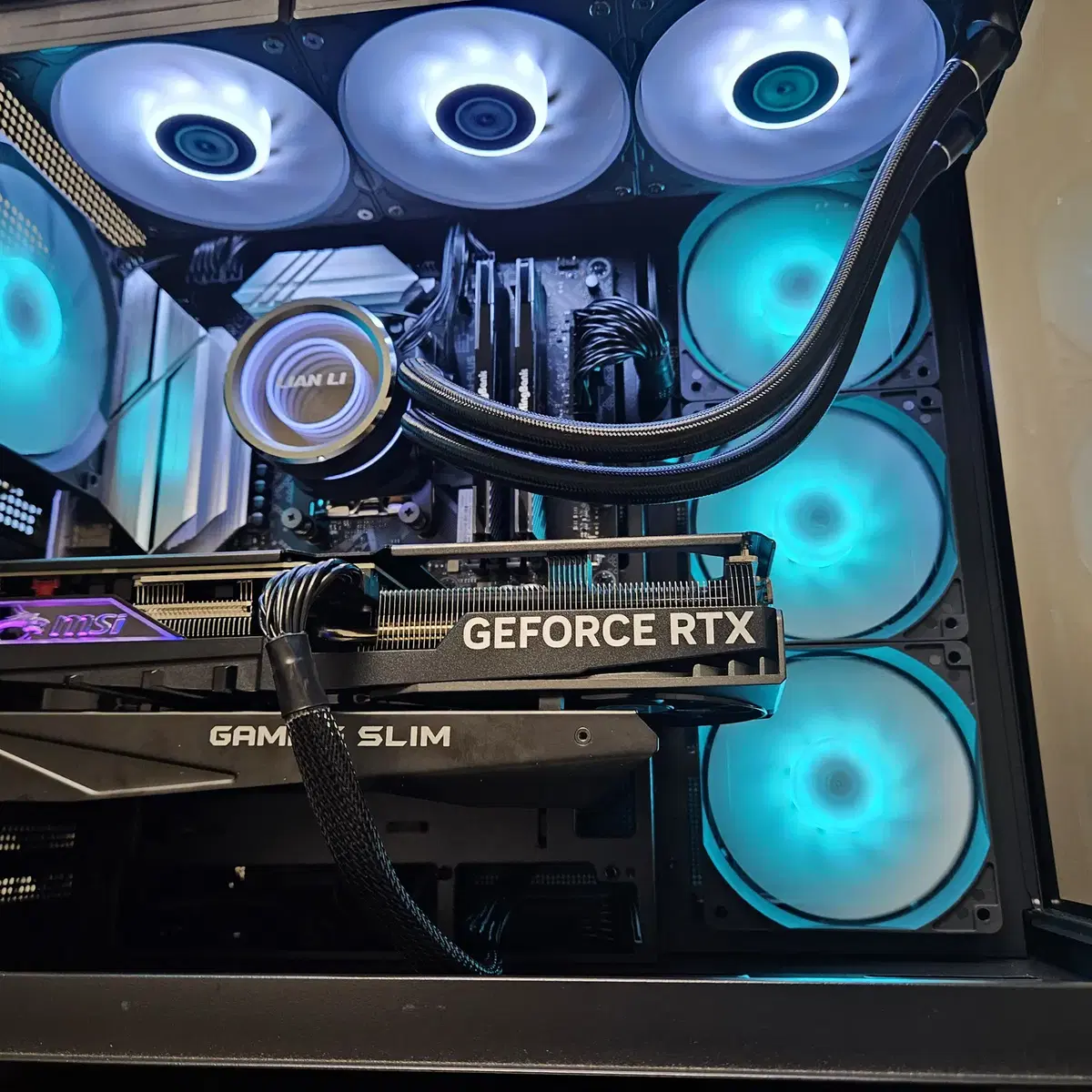 9800x3d, rtx4070ti super 최신사양 본체