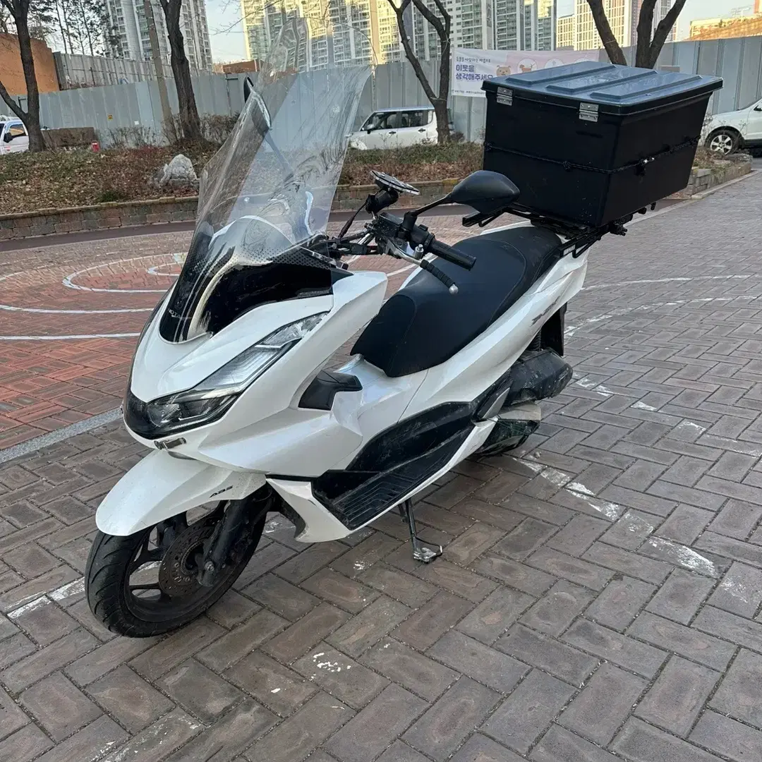 pcx125 (22년식판매합니다!)